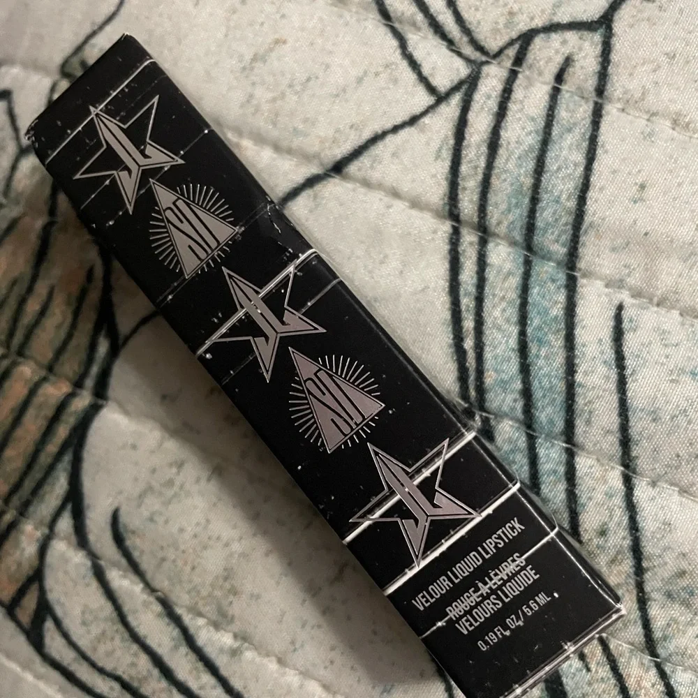 NIB Jeffree Star Velour liquid lipstick Shane